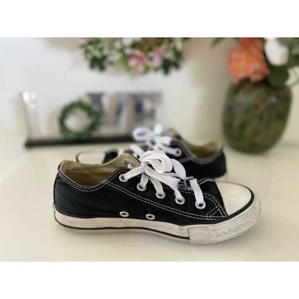 Converse‎ Chuck Taylor Kids Youth Black Canvas Low Sneakers Shoes Size 12.5M GUC